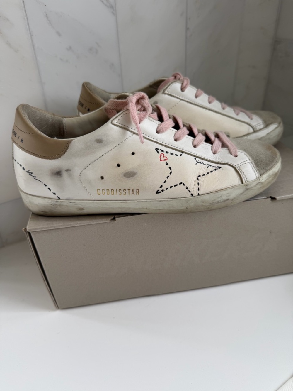 Golden Goose Leather Sneakers with Pink Laces - Picture 4 of 12